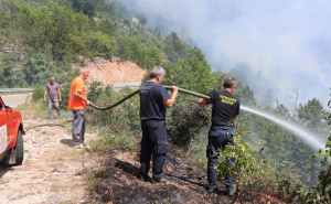 Vatrogasci u akciji: Nekoliko požara zabilježeno u HNK, kod Konjica i dalje traje opasnost