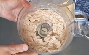 Recept postao hit na internetu: Da li ste probali paštetu od crnog luka?
