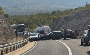 Teška nesreća na magistrali Stolac-Neum: Saobraćaj totalno obustavljen, ima povrijeđenih