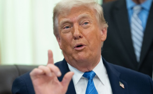 Trump zabranio uvoz humanoidnih robota: Strah od špijunaže ili borba protiv Kine?