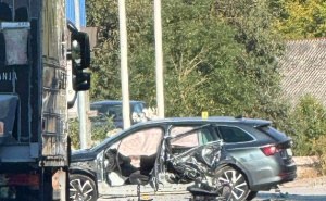 Saobraćajna nesreće na putu Sarajevo-Pale: Sudarila se dva vozila, saobraćaj obustavljen