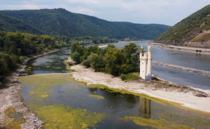 Nizak vodostaj Rajne prijeti Njemačkoj: Brodovi uskoro možda neće moći prevoziti robu