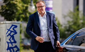 Njemački političar tuži univerzitet zbog oduzimanja doktorske titule