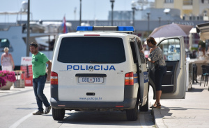 Horor u Poreču: Državljani BiH ostavili dijete u zaključanom vozilu i otišli u shopping