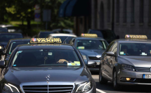 Cijena taxija u Sarajevu podijelila mišljenja: Građani kažu jedno, taksisti drugo