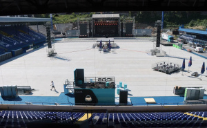 Finalne pripreme u toku: Pogledajte kako izgleda stadion Grbavica uoči koncerta grupe The Prodigy