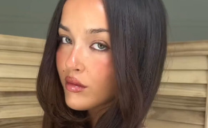 Glass Hair: Novi trend sjajne kose koji možete postići i kod kuće