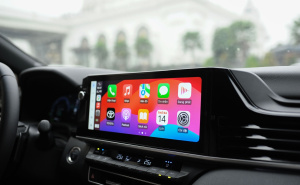 Zašto novi automobili imaju sve veće ekrane? Odgovor je složeniji nego što se čini