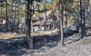 Nevjerovatne scene iz Omiša: 'Luda kuća' preživjela požar