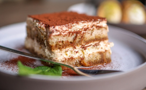 Kremasta poslastica: Najbrža puding torta gotova za 15 minuta