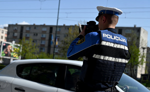 Alkohol, narkotici i prolazak kroz crveno: U Sarajevu izdato skoro 200 kazni za obijesnu vožnju