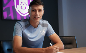 Anel Ahmedhodžić ponovo u Engleskoj: Bivši Zmaj potpisao za Burnley