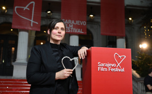 Sva Srca Sarajeva na jednom mjestu: Filmske zvijezde i dobitnici ponosno nose nagradu