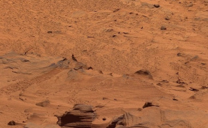 NASA-ine fotografije s Marsa pokrenule raspravu na Redditu: "To je čovjek! To je oružje!"