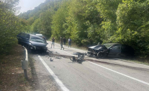 Teška nesreća u mjestu Stupari kod Kladnja: Saobraćaj obustavljen, ima i povrijeđenih