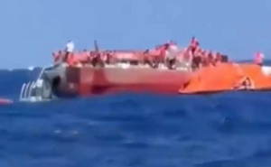 Brod sa oko 270 ljudi prevrnuo se kod sjevernog Kipra, jedna osoba poginula