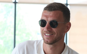 UEFA poslala kratku ali snažnu poruku za Džeku, objavili i brojne fotografije tokom njegove karijere
