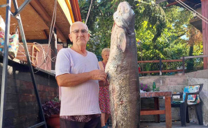 Zijo ponovo u akciji: Na Modračkom jezeru ulovio kapitalca od 53 kilograma