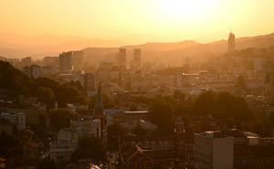 Pusti Fiću kad ne pali dok ga raja ne gura: U čast Sarajeva i legendarnog Kemala Montena