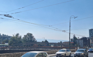 Dim nad Sarajevom, zabilježeno i zagađenje zraka: Kontaktirali smo vatrogasce, poznat uzrok