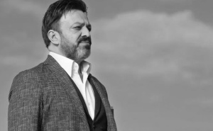 Poznati turski glumac iz serije "Ezel" pronađen mrtav u stanu