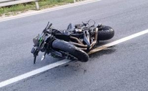 Tragedija na Bradini: Motocikl sletio s ceste, vozač poginuo