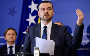 Magazinović poslao EU i Europskoj komisiji poslao 5 zahtjeva povodom sramotnih scena u Beogradu