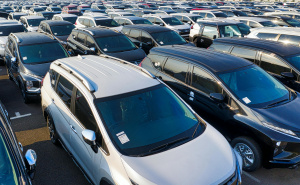 Pravilno čišćenje automobila od polena: Savjeti kako da ne oštetite boju