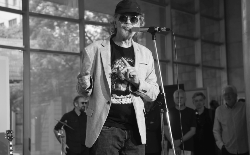 Tužne vijesti iz Beograda: Preminuo rock kritičar i novinar Dušan Vesić