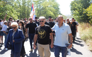 Glumac Branislav Lečić prisustvovao ukopu zločinca Mladića: Obukao majicu s dvoglavim orlom