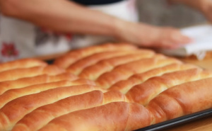 Kifle kao iz pekare: Jednostavan recept za mekane i mirisne kiflice