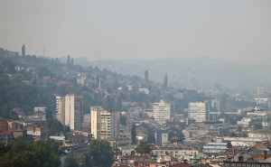 Sarajevo jutros pod dimom: Nezdrav zrak prekrio grad, pogledajte fotografije