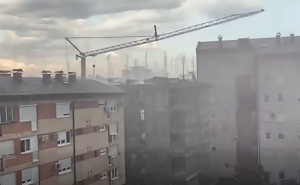 Jako nevrijeme stiglo u BiH: Grmljavina, razorni vjetar i pljusak u Banjoj Luci