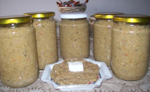 Nije ajvar, a mnogima je još ukusniji: Malidžano od zelenih paprika, a jedan sastojak mijenja sve