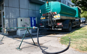 Građani sarajevskog naselja ogorčeni: Bez vode su skoro 24 sata, nadležni prebacuju odgovornost