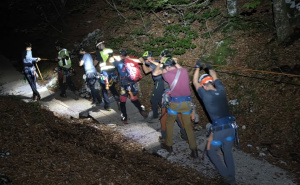 Užas u Sloveniji: Otac poginuo nakon pada u provaliju, dijete teško povrijeđeno