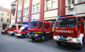 Gori kamion u Sarajevu: Vatrogasci na terenu