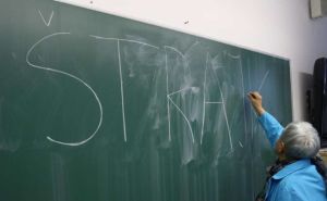 Prosvjetni radnici u USK najavili štrajk: Nezadovoljni plaćama i novim pravilnikom