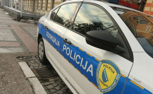 Određen pritvor muškarcu iz Brčkog: Ukrao rakiju, kobasice, akumulatore, biciklo...
