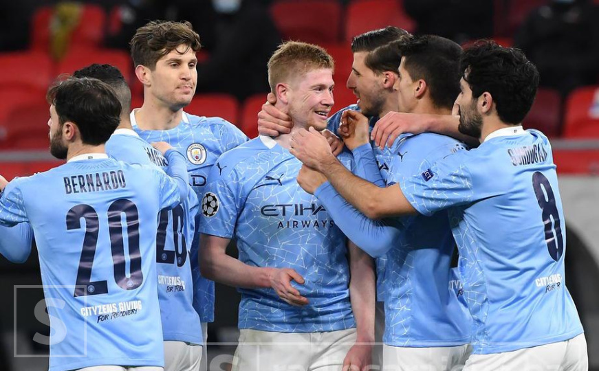 Legandarni Roy Keane poručio igračima Manchester Cityja: "Bacite medalje u smeće"