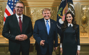 Stiglo i pojašnjenje: Zašto regionalni lideri imaju gotovo identične fotografije s Trumpom?