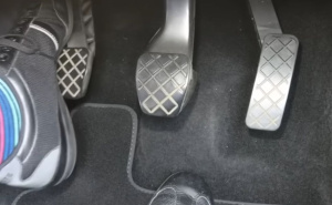 Škripanje kočnica: Kada je potrebno hitno provjeriti kočioni sistem vašeg automobila?