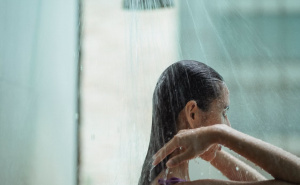 Koliko često se trebamo tuširati? Dermatolozi imaju odgovor, ali isto pravilo ne vrijedi za sve