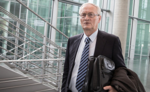 Skandal u Njemačkoj: Uhapšen bivši šef obavještajne službe pod sumnjama za špijunažu
