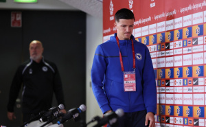 Greška na grafici napravila zabunu: Propušta li Tarik Muharemović utakmicu sa Švedskom?