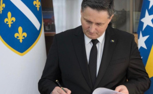 Bećirović čestitao novom reisul-ulemi: "Nastavite da se borite protiv mržnje, nasilja i ekstremizma"