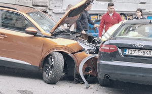 Težak sudar u centru Sarajeva: Ima povrijeđenih