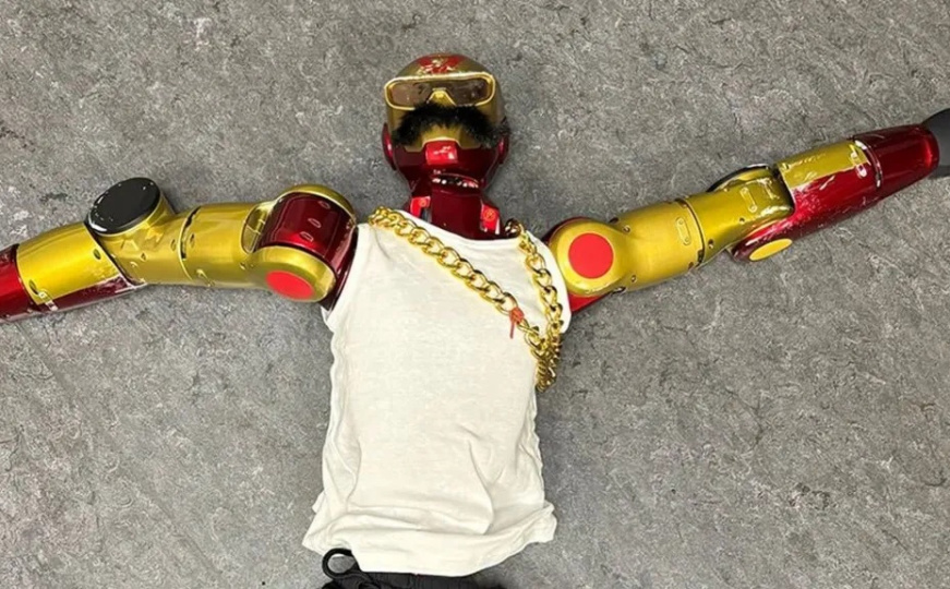 Njemačka policija zaplijenila robota koji je seksualno uznemiravao tinejdžerku?