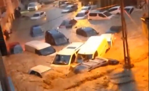 Nevrijeme u Istanbulu: Dječak (14) poginuo od strujnog udara, poplave i klizišta paralizirali grad