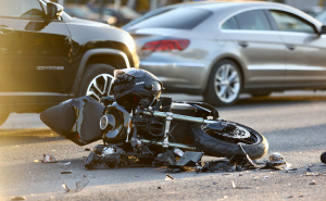 Težak udes na Alipašinom Polju: Povrijeđen motociklista